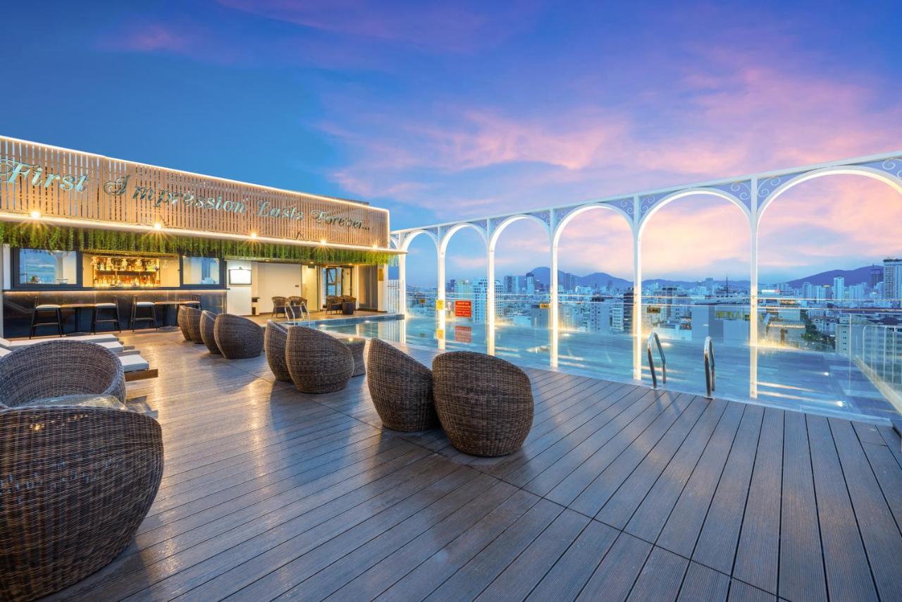 Golden Lotus Luxury Hotel Danang - Complimentary Daily Afternoon Tea Екстер'єр фото
